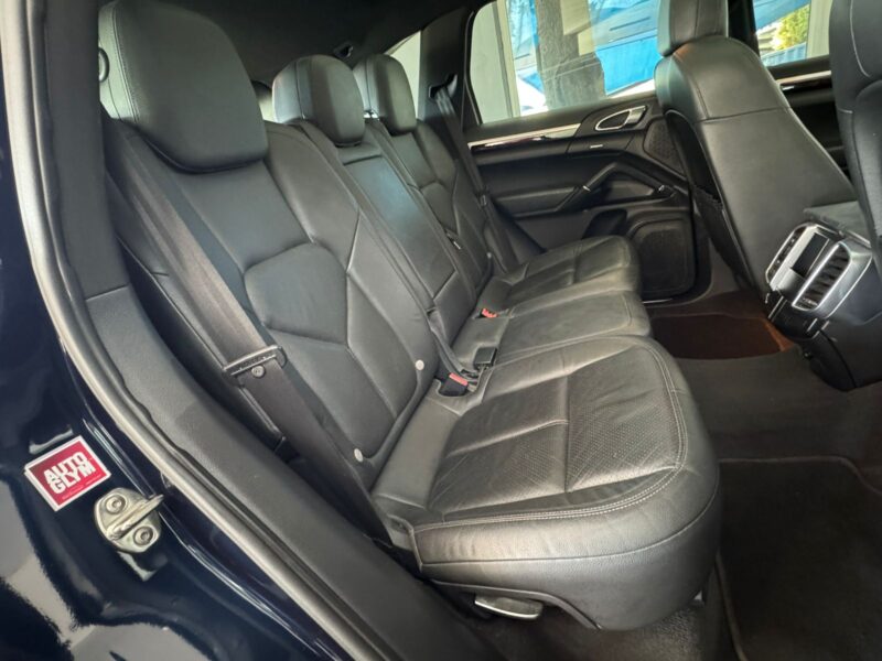 2012 Porsche Cayenne S Auto