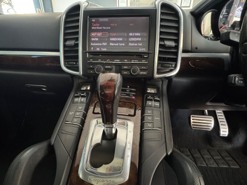 2012 Porsche Cayenne S Auto