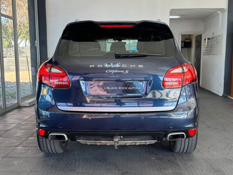 2012 Porsche Cayenne S Auto