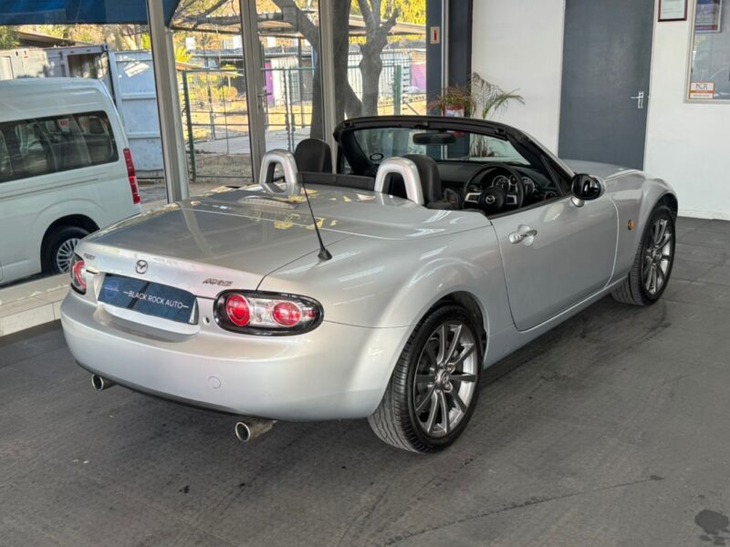2009 Mazda MX-5 Roadster-Coupe