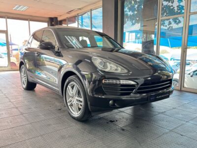 2010 Porsche Cayenne S Auto