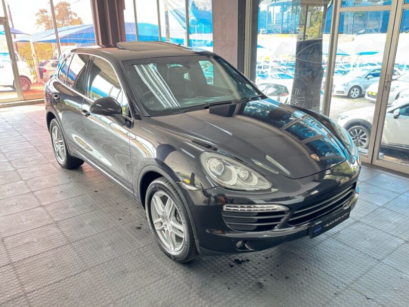 2010 Porsche Cayenne S Auto