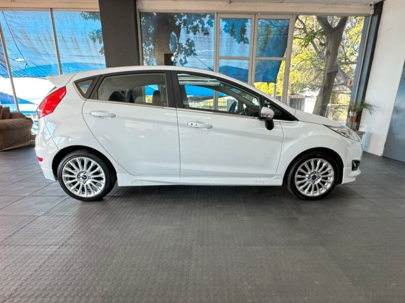 2017 Ford Fiesta 1.0T Titanium