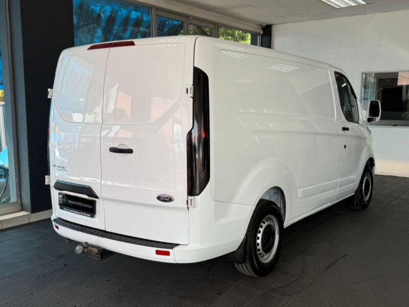 2017 Ford Transit Custom 2.2TDCi Ambiente SWB Panelvan