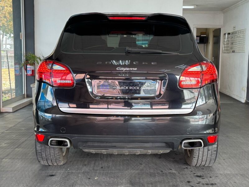 2010 Porsche Cayenne S Auto
