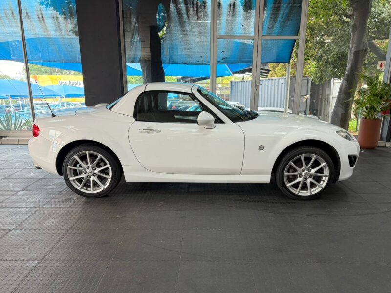 2012 Mazda MX-5 2.0 Roadster-Coupe