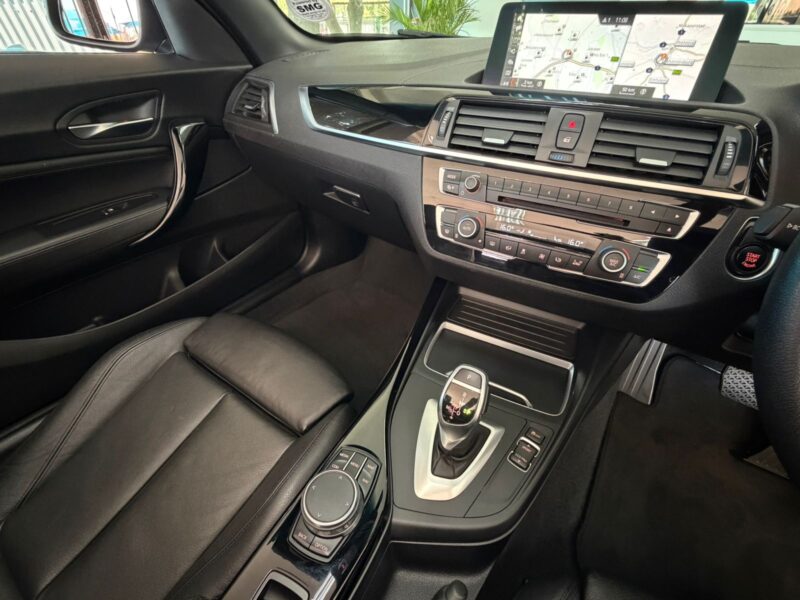 2018 BMW 220i Convertible Sport Line Auto