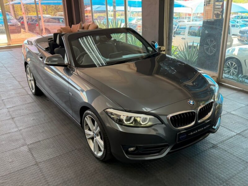 2018 BMW 220i Convertible Sport Line Auto