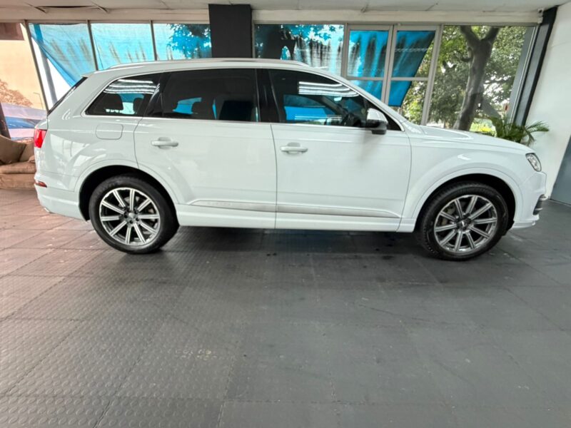 2017 Audi Q7 3.0TDI Quattro