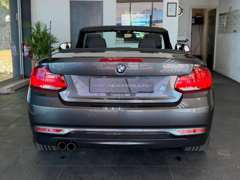 2018 BMW 220i Convertible Sport Line Auto