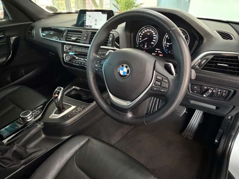2019 BMW 120i 5-dr Auto
