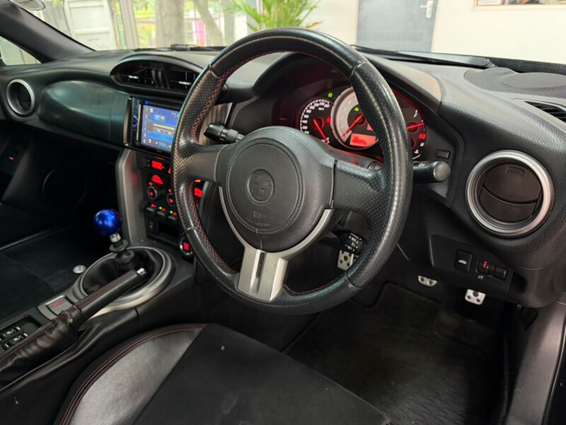 2013 Toyota 2.0 High