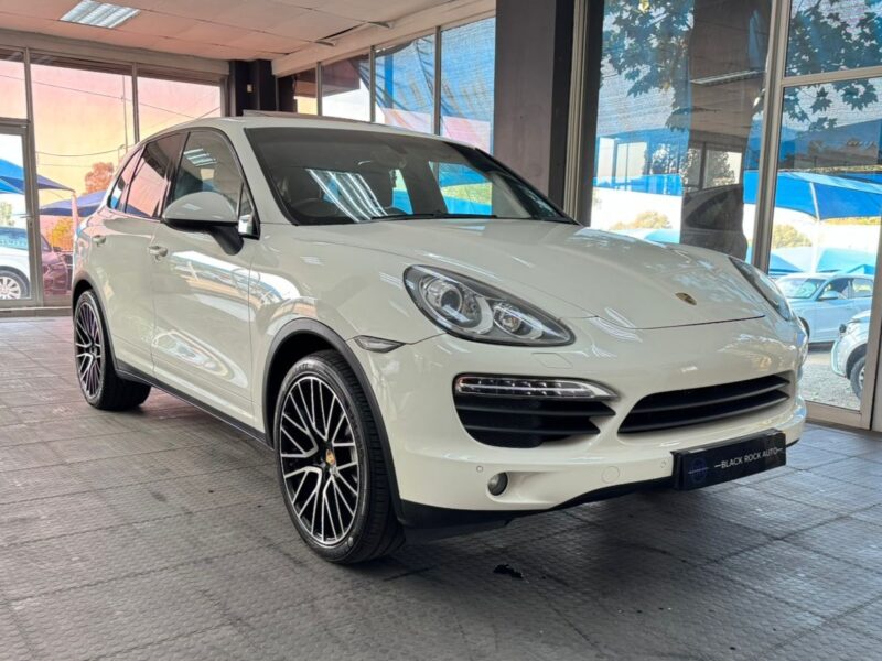 2011 Porsche Cayenne S Auto
