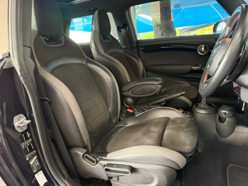 2020 MINI John Cooper Works Auto