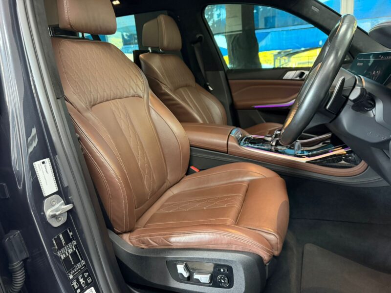 2021 BMW X7 M50d