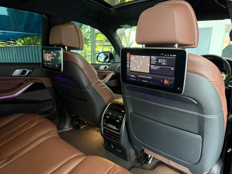 2021 BMW X7 M50d