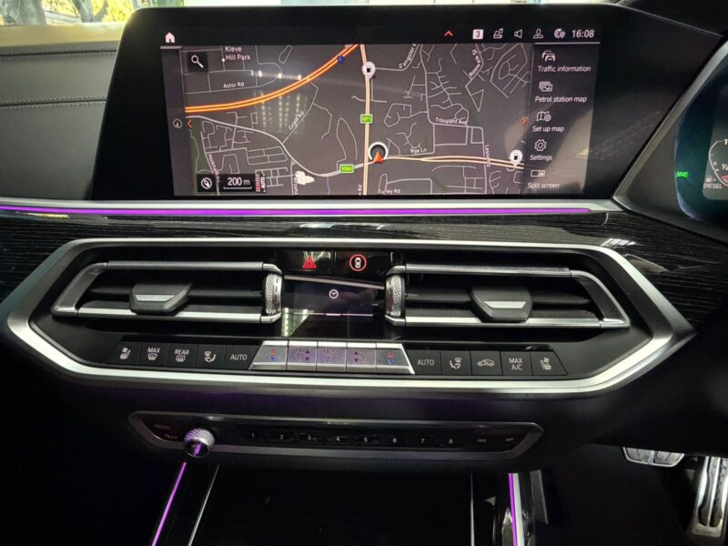 2021 BMW X7 M50d
