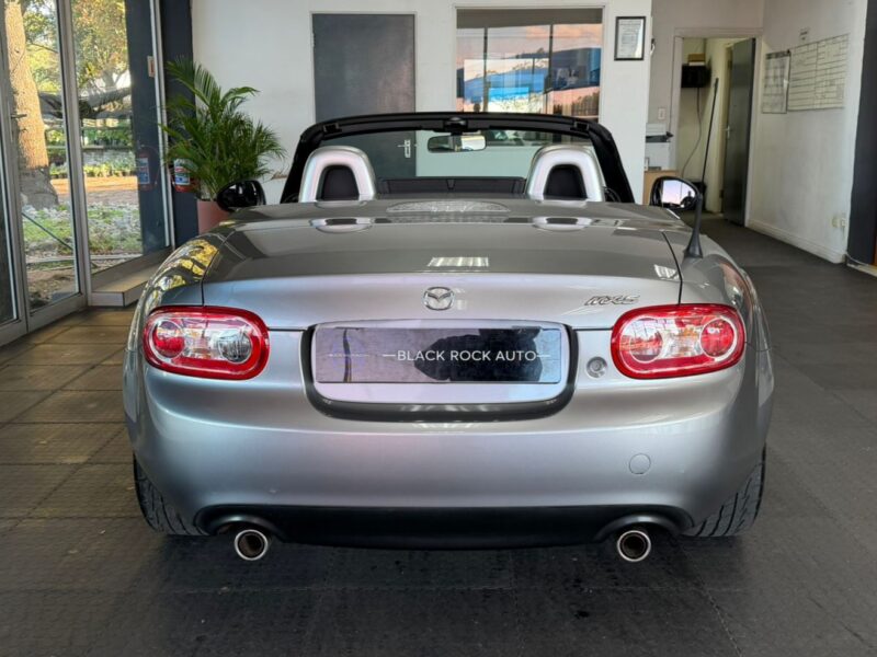 2011 Mazda MX-5 2.0 Roadster Coupe