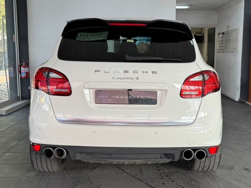 2011 Porsche Cayenne S Auto