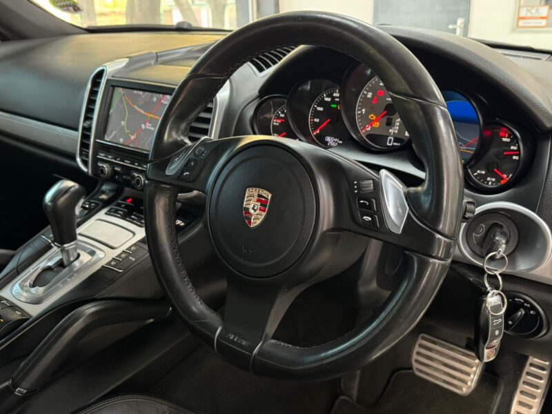 2011 Porsche Cayenne S Auto